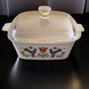 VINTAGE 1975 Corningware Collectible Country Festival Pattern 1.5 Qrt Casserole